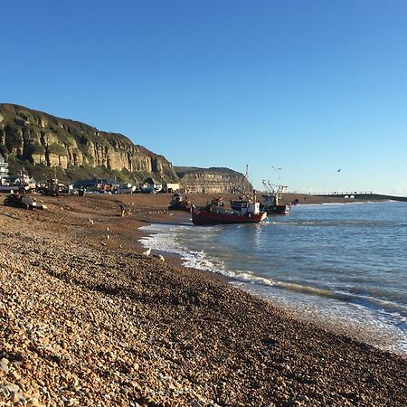 Hastings Old Town. Cottage - By The Sea Exteriör bild